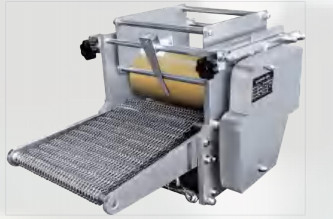 Pita Roti Tortilla Dough Forming Machine Adjustable Rolling Speed 380v