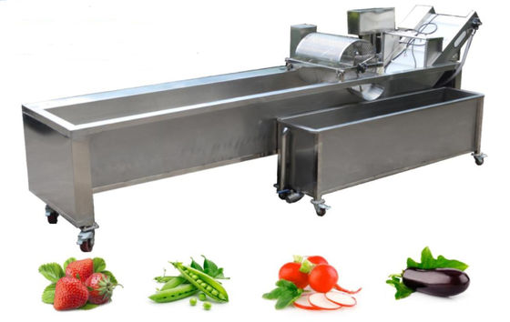 4.2KW Fruit Bubble Washing Machine 1500kg/h With Impurity Removal Device