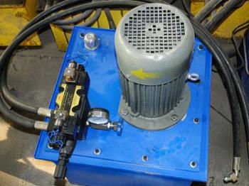 15m/min CZ Purlin Roll Forming Machine 6.5T 15 Roller Station 3